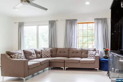 518 W Anderson Street, Hackensack, NJ 07601 - Photo 8