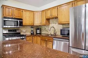 518 W Anderson St, Hackensack, NJ 07601 - Photo 10