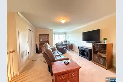 6407 Brookhaven Court, Riverdale, NJ 07457 - Photo 6