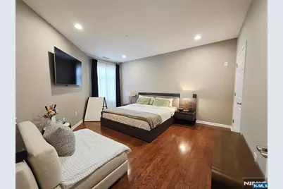 2208 Riverview Avenue 208 #208, Englewood, NJ 07631 - Photo 10