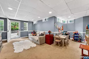 15 Afterglow Ave, Verona, NJ 07044 - Photo 36