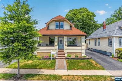 119 Kingston Avenue, Hawthorne, NJ 07506 - Photo 6