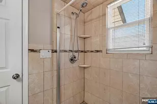 119 Kingston Ave, Hawthorne, NJ 07506 - Photo 20