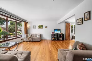 1095 Harvard Pl, Fort Lee, NJ 07024 - Photo 6