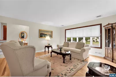 23 Ridge Court, Cedar Grove, NJ 07009 - Photo 6