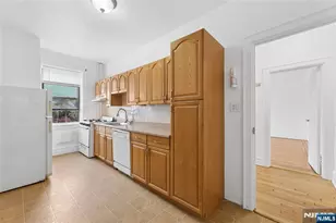 303 Hamilton Pl C2, Hackensack, NJ 07601 - Photo 14
