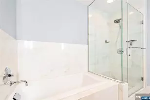 2 2nd Street 1704, Jersey City, NJ 07302 - Photo 18
