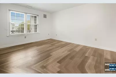 25 Markham Circle, Englewood, NJ 07631 - Photo 10