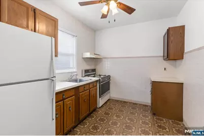 209 Washington Avenue, Rutherford, NJ 07070 - Photo 12