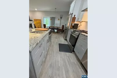 25 Richards Road, Hopatcong, NJ 07843 - Photo 12