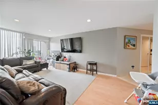 320 Anderson Ave 2A, Fairview, NJ 07022 - Photo 6