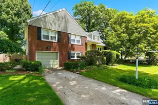 169 Hamilton Rd, Teaneck Township, NJ 07666 - Photo 2