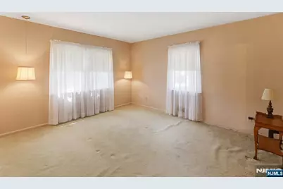 169 Hamilton Road, Teaneck Township, NJ 07666 - Photo 16