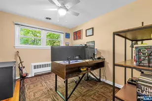 31 Monhegan Ave, Wayne, NJ 07470 - Photo 18
