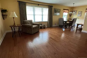 13-4 Tamaron Dr 13-4, Waldwick, NJ 07463 - Photo 8