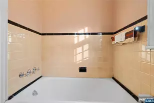 433 Mt Pleasant Ave, West Orange Township, NJ 07052 - Photo 26