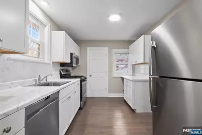 433 Mount Pleasant Avenue, West Orange Township, NJ 07052 - Photo 10