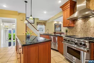 120 Buckingham Rd, Montclair, NJ 07043 - Photo 20