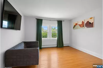 62 Vreeland Avenue, Clifton, NJ 07011 - Photo 20