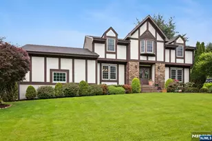 15 Bourbon St, Wayne, NJ 07470 - Photo 2