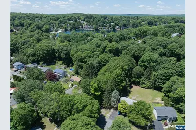39 Broadway, West Milford, NJ 07480 - Photo 36