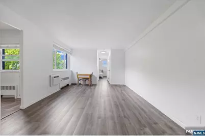 2345 Linwood Avenue 6H #6H, Fort Lee, NJ 07024 - Photo 4