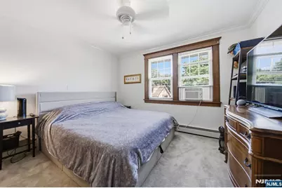 374 Diamond Bridge Avenue, Hawthorne, NJ 07506 - Photo 16