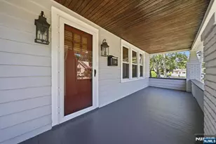 374 Diamond Bridge Ave, Hawthorne, NJ 07506 - Photo 2