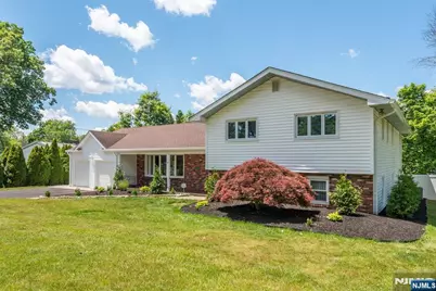 68 Mandeville Drive, Wayne, NJ 07470 - Photo 2