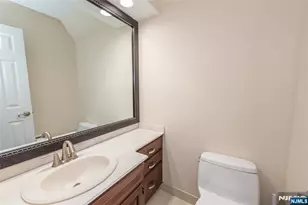 68 Mandeville Dr, Wayne, NJ 07470 - Photo 16