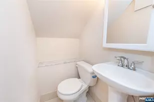 68 Mandeville Dr, Wayne, NJ 07470 - Photo 18
