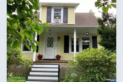 210 Franklin Avenue, Wyckoff Township, NJ 07481 - Photo 2