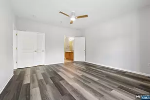 9104 Ravenscroft Rd, Clifton, NJ 07013 - Photo 22