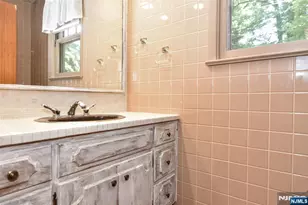11 Mountain Ridge Dr, Wayne, NJ 07470 - Photo 18