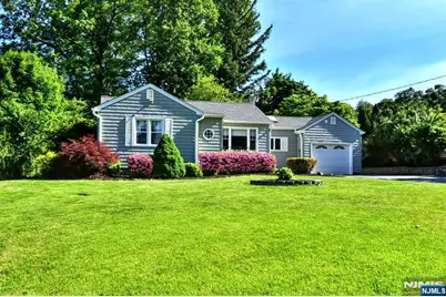 11 Mountain Ridge Drive, Wayne, NJ 07470 - Photo 4