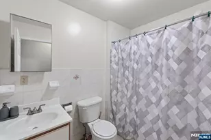 606 19th St, Newark, NJ 07103 - Photo 16