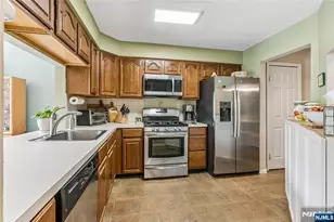 8 Quartz Ln, Paterson, NJ 07501 - Photo 8