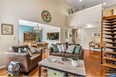 8 Quartz Lane, Paterson, NJ 07501 - Photo 6