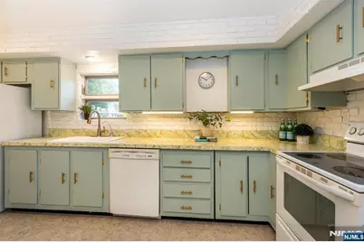 42 Johnson Avenue, Bloomfield, NJ 07003 - Photo 20
