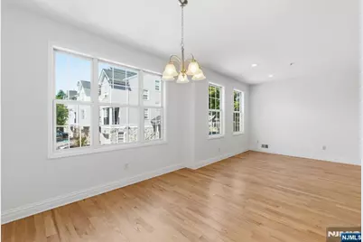 131 Brittany Court, Clifton, NJ 07013 - Photo 16