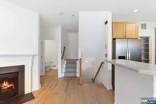 131 Brittany Ct, Clifton, NJ 07013 - Photo 6