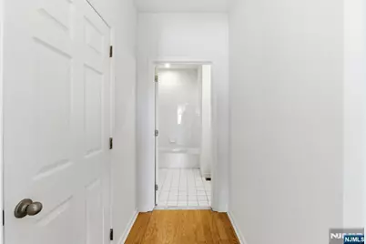 131 Brittany Court, Clifton, NJ 07013 - Photo 30