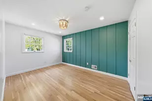 13 Dogwood Ct, Paramus, NJ 07652 - Photo 18