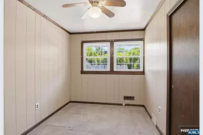 1252 Ringwood Avenue, Pompton Lakes, NJ 07442 - Photo 18