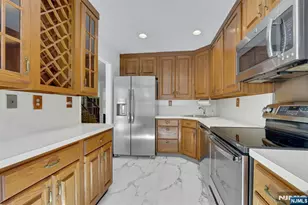 172 Grandview Ln, Mahwah, NJ 07430 - Photo 6