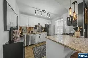 29 Franklin Street 2, Jersey City, NJ 07307 - Photo 4