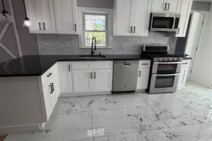 910 Roanoke Ave, Hillside, NJ 07205 - Photo 4