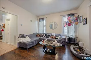 196 Windsor St, Kearny, NJ 07032 - Photo 6
