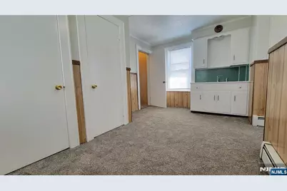 609 Chase Avenue, Lyndhurst Township, NJ 07071 - Photo 10