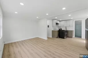203-205 Hansbury, Newark, NJ 07112 - Photo 34